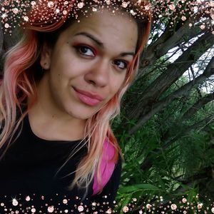 Meet your Posher, April